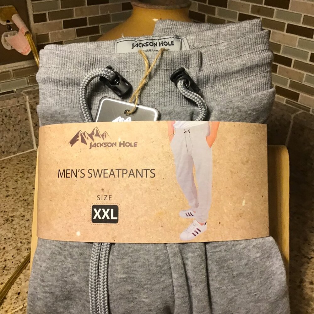 NWT Jackson Hole Men's Gray Sweatpants 2XL with pockets